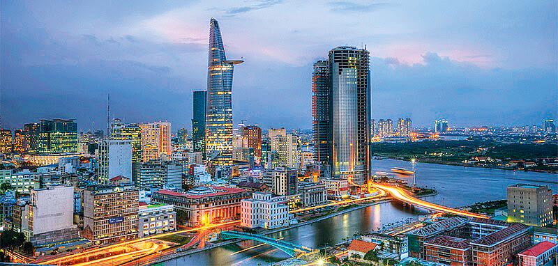 Thành phố Hồ Chí Minh là trung tâm kinh tế, văn hóa, chính trị lớn nhất nước